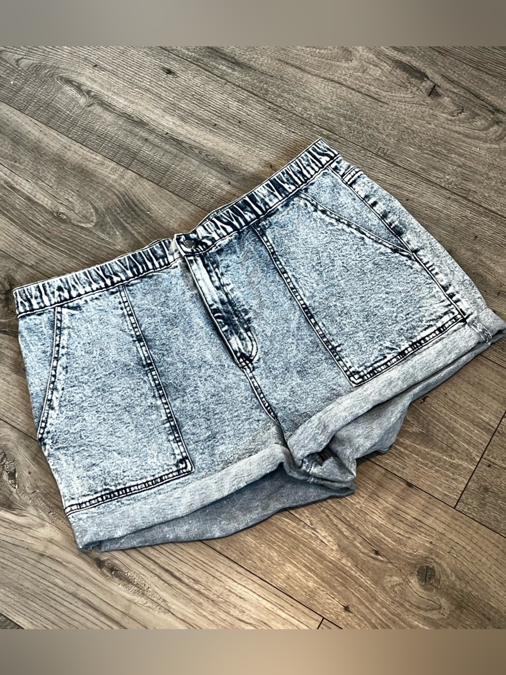 Wild Fable Acid Wash Patch Pocket Jean Denim Shorts- XXL - Picture 2 of 6